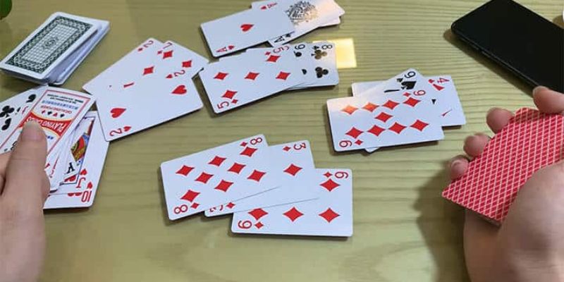 Nắm luật game áp dụng công thức chơi bài Liêng tại Loto188